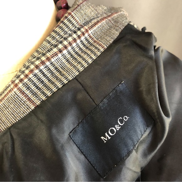 MO & Co Wool Blend blazer with Oversized Pocket - Picture 9 of 9